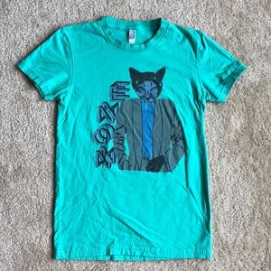 Medium, Girl’s size, Enon , concert tee.